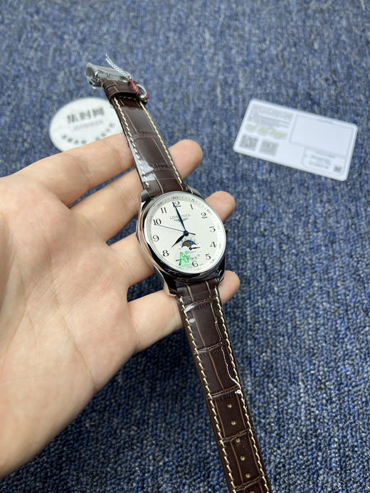 AF浪琴名匠月相系列 四针月相 名匠月相42mm 自动机械 男士腕表 商品图2