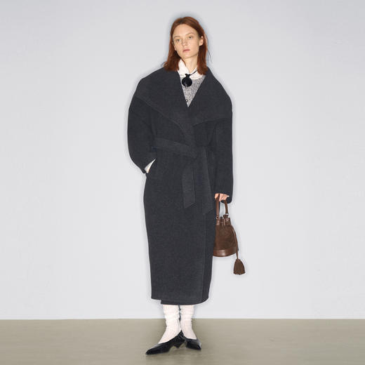 lost in echo2025早秋新款茧型大翻领纯羊毛保暖高级双面呢大衣 商品图4