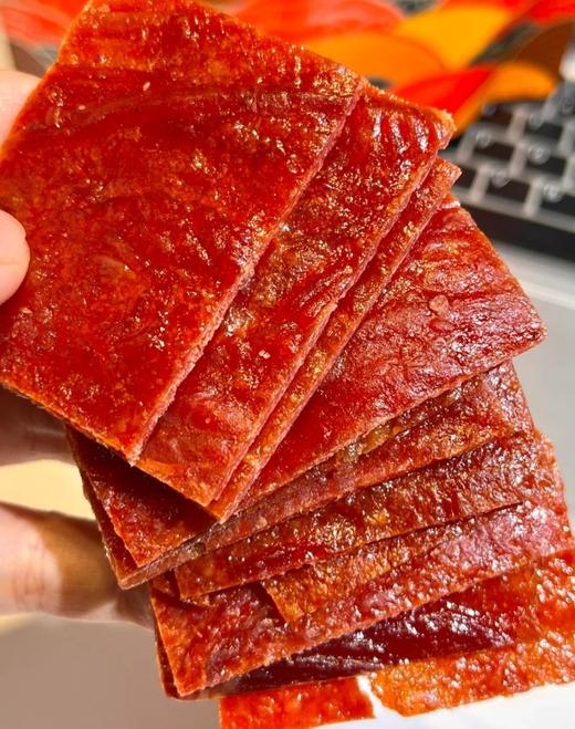 Cos*tco热销同款【神农公社-靖江猪肉脯】源自1985年靖江第二食品厂老字号出品肉脯紧实、油润咸香！吃起来肉感十足好有嚼劲啊！！ 🔺优质原切猪后腿肉➕精选鱼露 商品图4