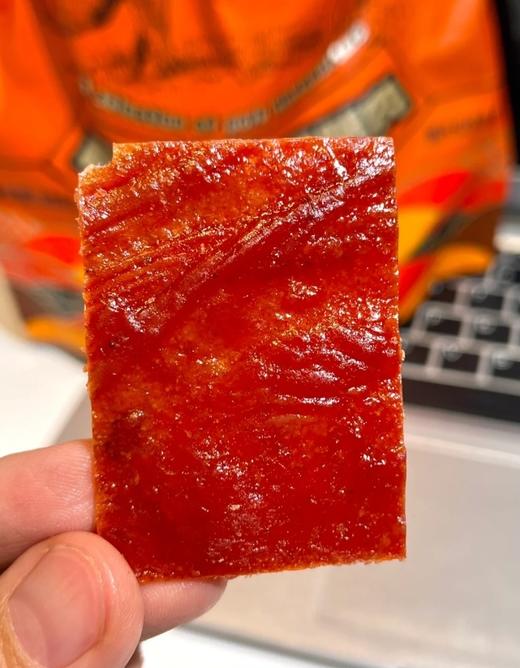 Cos*tco热销同款【神农公社-靖江猪肉脯】源自1985年靖江第二食品厂老字号出品肉脯紧实、油润咸香！吃起来肉感十足好有嚼劲啊！！ 🔺优质原切猪后腿肉➕精选鱼露 商品图3