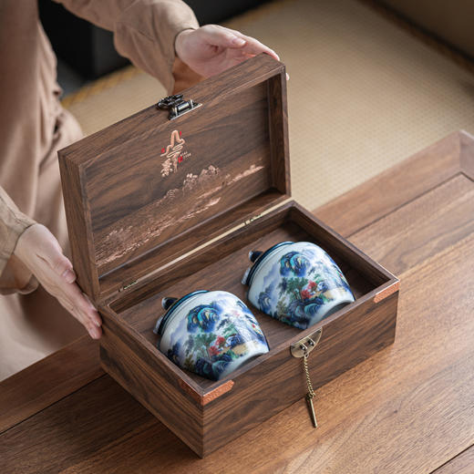 山影【小双瓷 红色】55元一套/一件12套 商品图1