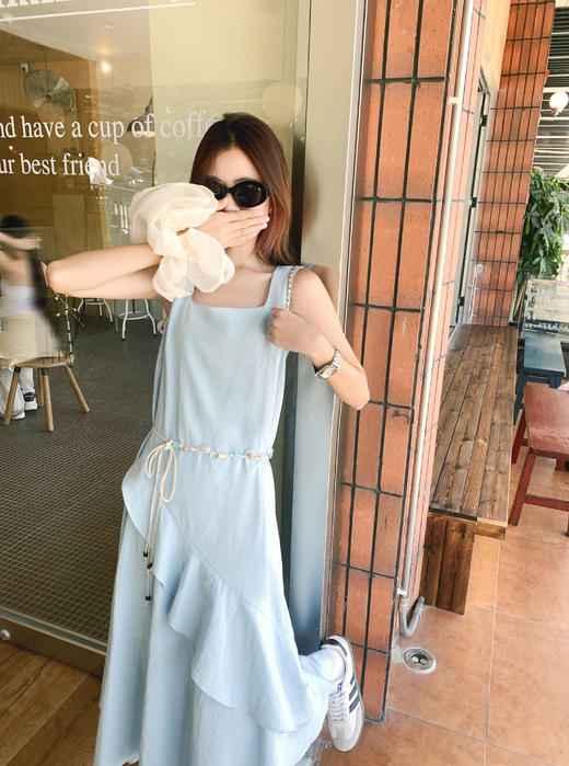 <曾小咸推荐>现货秒杀！最后一波 ！抢到赚到！韩系蓝色不规则方领连衣裙 日常209.99 立减100 秒杀109.99！ 商品图8