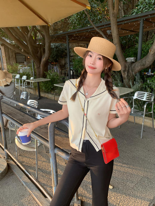 <曾小咸推荐>现货秒杀！最后一波 ！抢到赚到！2色减龄学院风海军领针织衫 日常159.99 立减90 秒杀69.99！ 商品图10