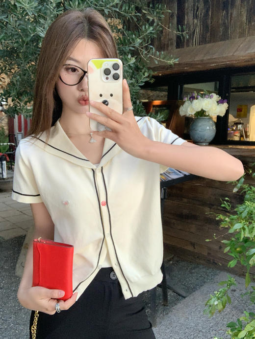 <曾小咸推荐>现货秒杀！最后一波 ！抢到赚到！2色减龄学院风海军领针织衫 日常159.99 立减90 秒杀69.99！ 商品图13