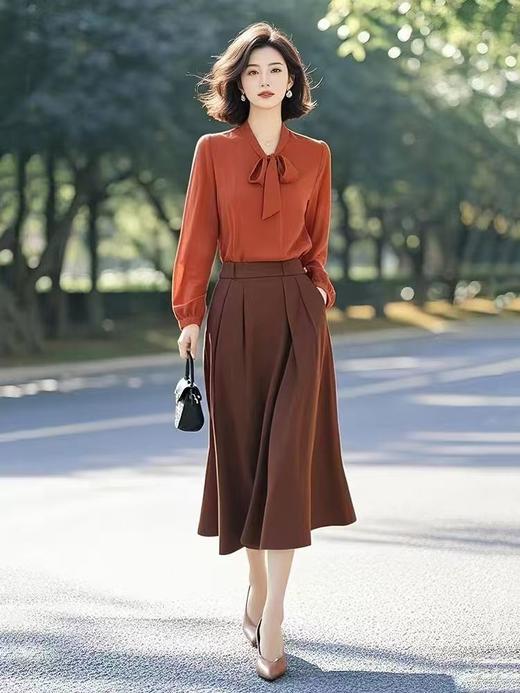 入秋穿搭一整套超好看温柔独特小个子显高穿搭红棕色衬衫套装裙女 商品图0