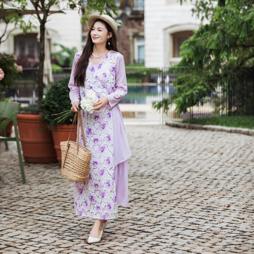 【林栖设计小店】（现货）【两种穿法】镂空绣花连衣裙配吊带拼飞片宽松2025秋冬新款两件套女T1954115 商品图3