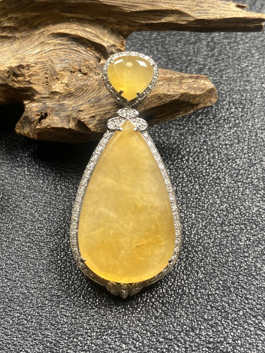 【FC0158】18K镶嵌翡翠冰黄水滴吊坠 冰润通透  色泽娇艳 款式美观大气 商品图3