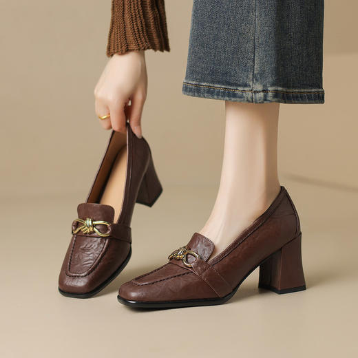 【预售5天】软羊皮高跟乐福鞋，法式复古金属扣方头粗跟单鞋通勤小皮鞋WXJFG&W457 商品图0