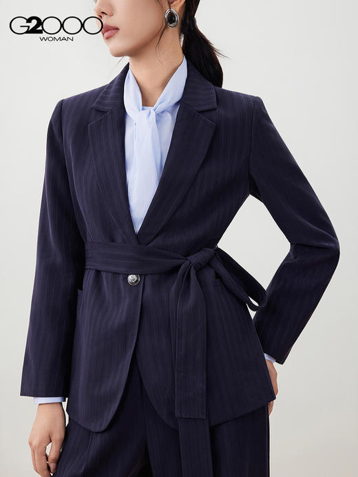 G2000【配送绑带/商场新款】女装FW25柔软舒适暗条纹宽松剪裁西服56216115 商品图3