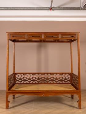 二十世纪	红木攒接十字海棠四柱架子床