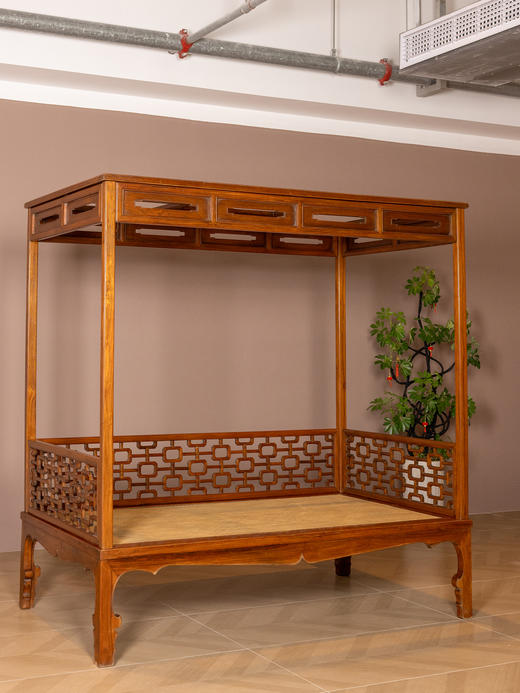 二十世纪	红木攒接十字海棠四柱架子床 商品图1