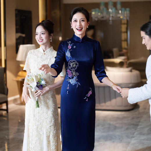 LHS C59新中式改良刺绣旗袍结婚礼服连衣裙 商品图2