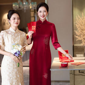 LHS C57新款刺绣妈妈春秋装洋气连衣裙旗袍