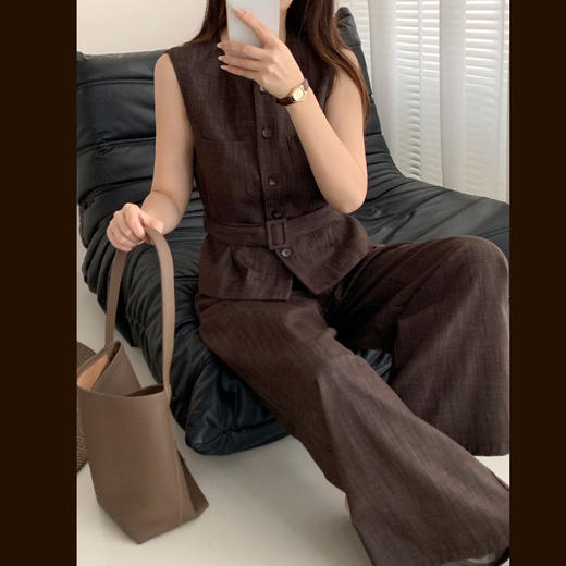 财阀松弛感‼️【老钱风马甲套装】短款收腰马甲+垂坠阔腿裤 一套穿两季 | 送腰带 商品图6