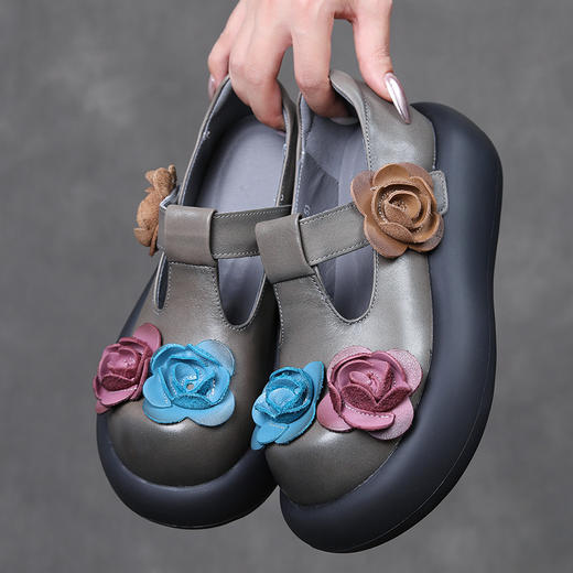 FR 85086复古花朵包头厚底魔术贴真皮罗马鞋 商品图2