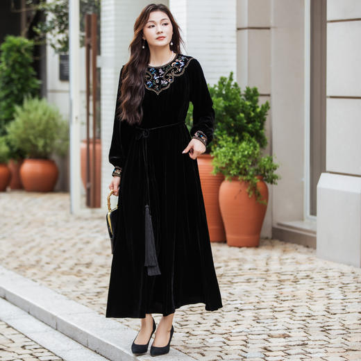 【林栖设计小店】真丝丝绒连衣裙绣花腰带国风2025秋冬新款女1954046 商品图0