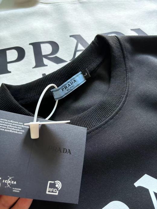高品质，雪梨纸精包装 Prada/普拉达新款情侣款圆领卫衣 商品图0