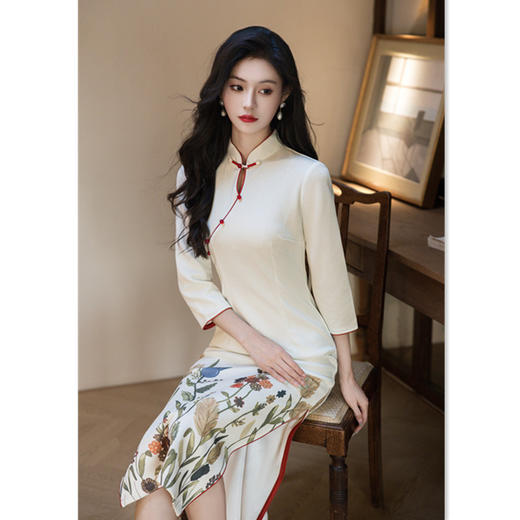 SYK396113 时尚改良新中式长款七分袖旗袍2025秋季新款年轻女士旗袍裙 商品图3