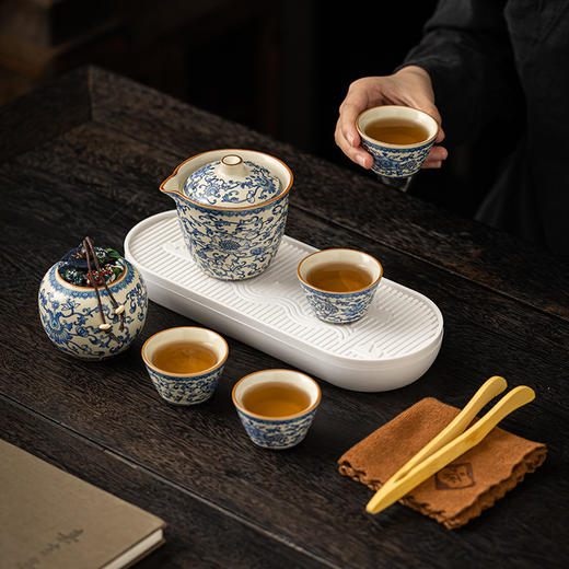 【汝窑缠枝莲旅行茶具】陶瓷快客杯 便携式户外旅行露营高档礼品 国庆出游 商品图3