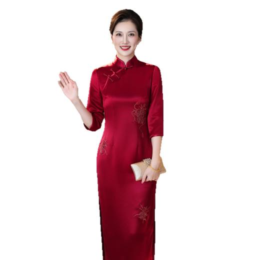 LHS C57新款刺绣妈妈春秋装洋气连衣裙旗袍 商品图4