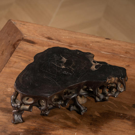 清	紫檀木雕根结形器座 商品图3