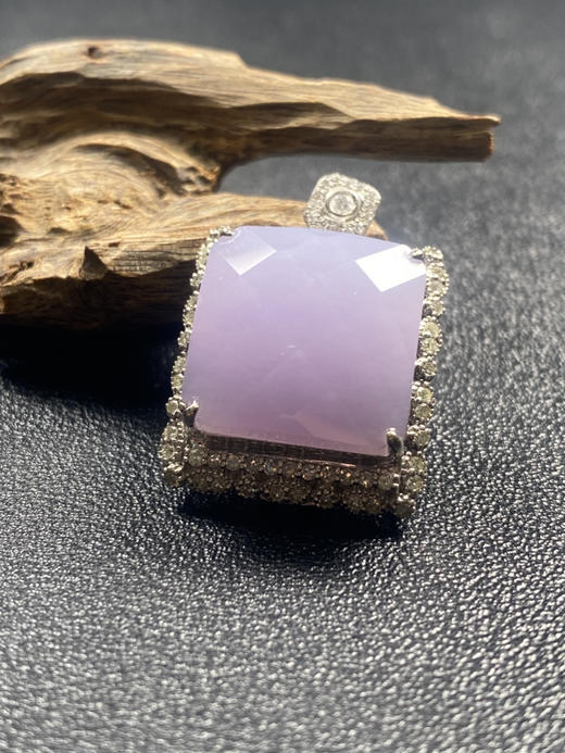 【FC0163】18K镶嵌翡翠紫罗兰吊坠 玉质温润细腻 钻石面切工 款式美观大气 商品图2