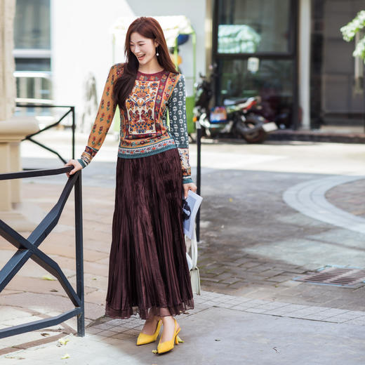 【林栖设计小店】（藏青色/黑色预售12.11）碎钻手工捏褶皱半身裙紫色2025秋季拼真丝休闲文艺新款长裙女1953039 商品图5