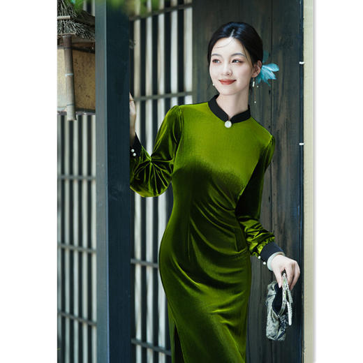 SKY 282221时尚改良新中式丝绒接旗袍日常修身旗袍 商品图3