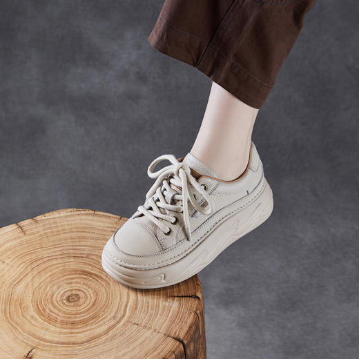 真皮厚底增高面包鞋，透气舒适板鞋系带休闲运动小白鞋ZM258612 商品图1