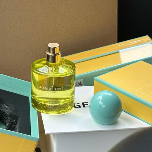 （正品保真）贸易公司渠道货源！祖玛珑 花开限定雪柚香水 柑橘调芳香调 50ml 保质期到26年9月 商品图4