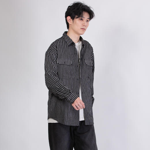 DRONKOO 2025 翻领竖条纹双袋盖雪尼尔长袖中厚衬衣 商品图1