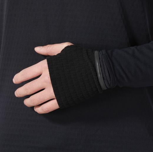 【12.21圣诞专享礼遇】
安德玛男士UA Qualifier Cold跑步训练运动长袖T恤1379304-001 商品图4