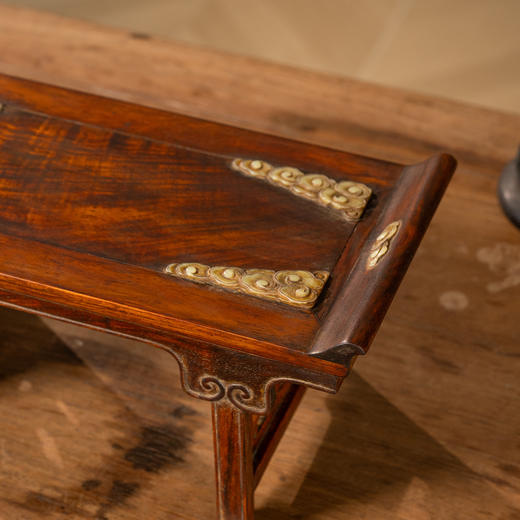 清	黄花梨嵌玉云纹案中案摆件 商品图4