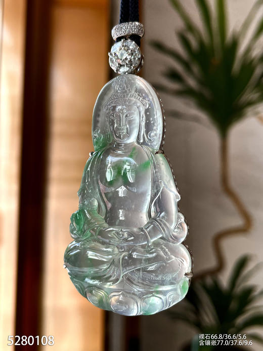 玻璃种木那飘翠观音吊坠【5280108】具体价格微信咨询 商品图2