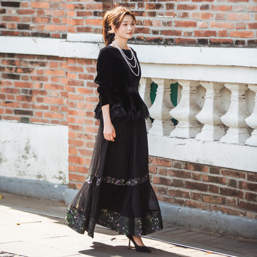 【林栖设计小店】桑蚕丝半身裙提花优雅百搭宽松显瘦2025秋季新款裙子女T1953301 商品图3