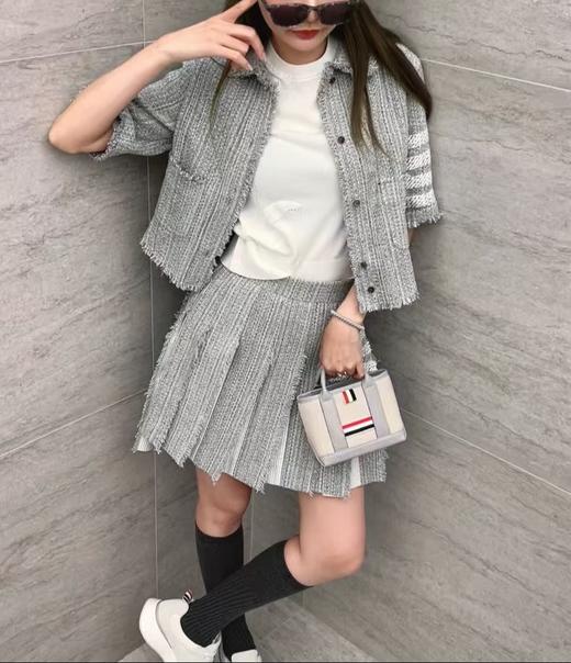 女款短款翻领外套022 商品图2