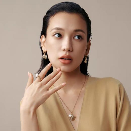 2楼「新品」Fellala/翡拉拉「秋叶」系列珍珠戒指可调节指环高级首饰货号925423802吊牌价699现价629 商品图1