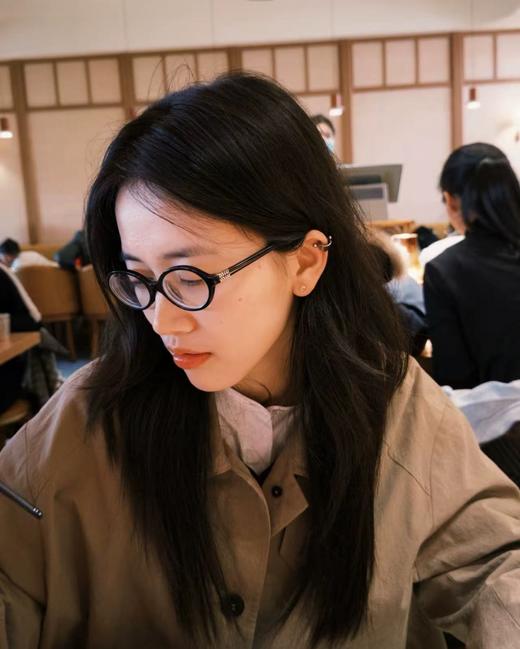 TB20 -MIU MIU缪缪 镜腿字母 醋酸纤维 椭圆形 光学镜架 男女同款情侣款 黑色/玳瑁色（JH）8.31直播款 商品图2