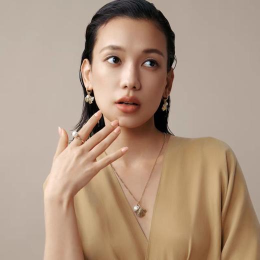 2楼Fellala/翡拉拉「秋叶」系列珍珠耳环叶状耳饰货号925423104吊牌价799实价719 商品图3