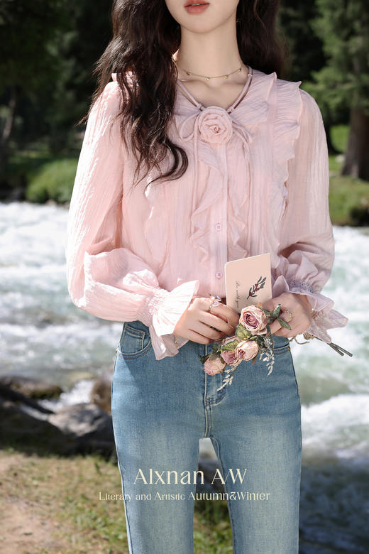 鹿向南「樱梨诗集」设计感粉色法式长袖衬衫女秋季别致巨显瘦上衣 商品图5