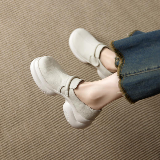 【预售5天】牛皮版~真皮英伦厚底增高圆头魔术贴乐福鞋女复古黑色小皮鞋单鞋YMT&A-3413 商品图3