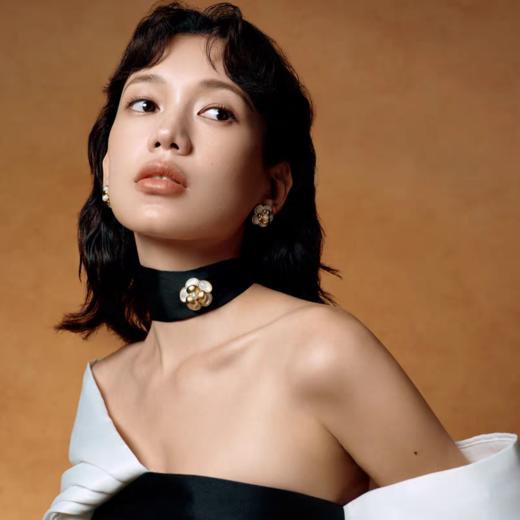 2楼「新品」Fellala/翡拉拉「白山茶」系列胸针气质首饰货号925304501吊牌价899现价809 商品图2