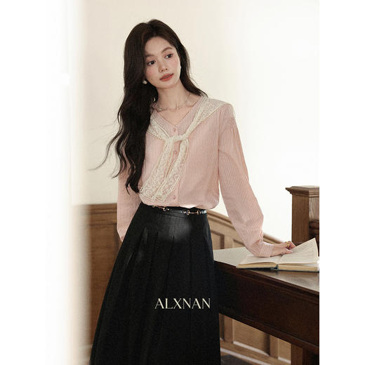 鹿向南「悄然心动」粉色条纹长袖衬衫女2025秋季新款法式甜美上衣L569102 商品图1