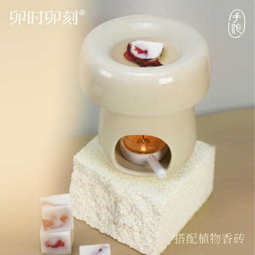卯时卯刻陶瓷香薰炉精油蜡烛可干烧小众高级烛台香砖家用摆件 商品图3