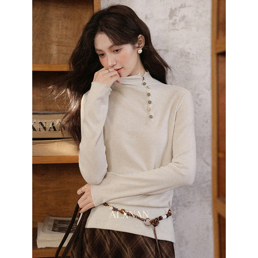 鹿向南「软糯糯」慵懒风半高领杏色长袖T恤女初秋显瘦打底衫上衣 商品图0