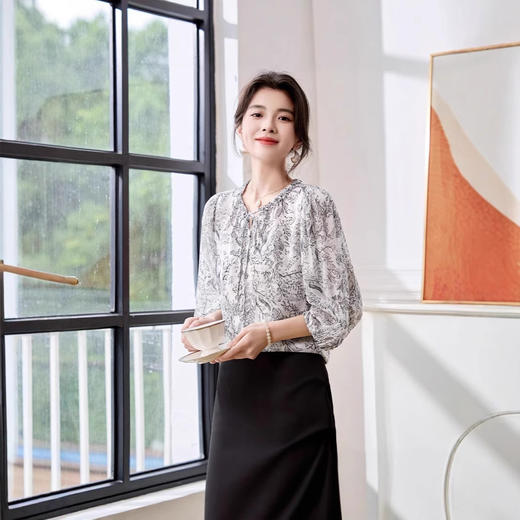 印花系带桑蚕丝短袖衬衫，简约大气时尚上衣套头小衫HR-ASEJP3667 商品图1