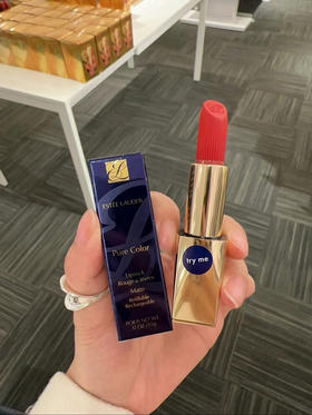 ¥299/2支🇺🇸雅诗兰黛口红699#带盒#699颤栗正红 是超超超显白的蓝调正红色！橄榄皮赶紧冲！浓郁又复古非常高级！