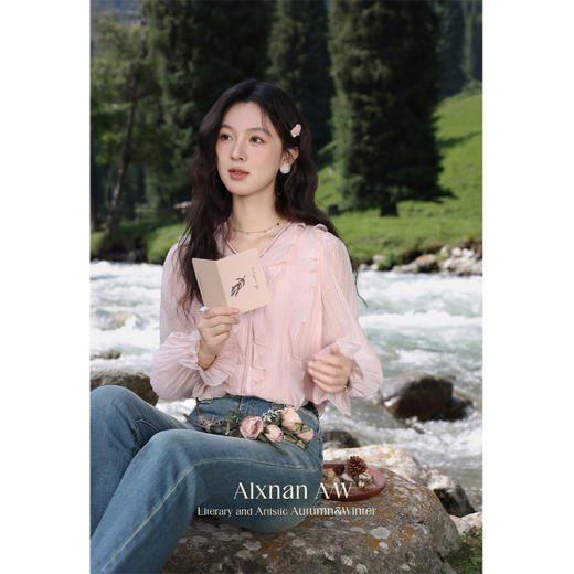 鹿向南「樱梨诗集」设计感粉色法式长袖衬衫女秋季别致巨显瘦上衣 商品图4