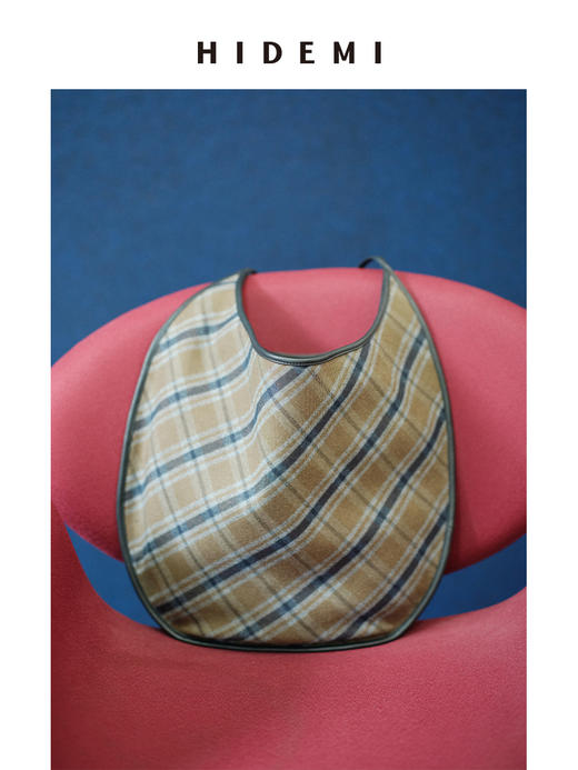 HIDEMI 极简色织格纹拉绒经典月牙包 商品图1