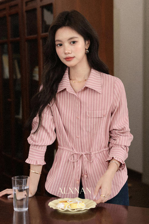 鹿向南「香榭粉雾」设计感粉色条纹长袖衬衫女初秋巨显瘦开衫上衣L57578 商品图5
